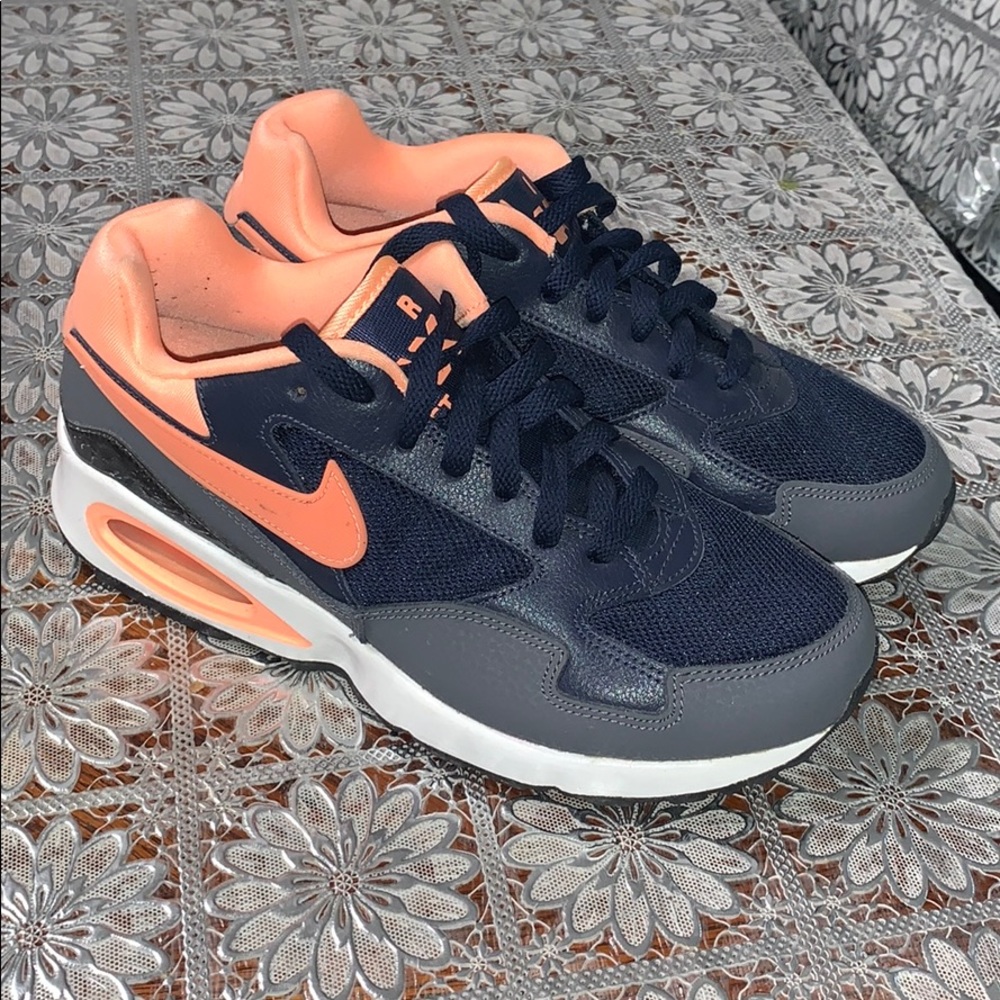 Nike Air Max Blue, white & peach.